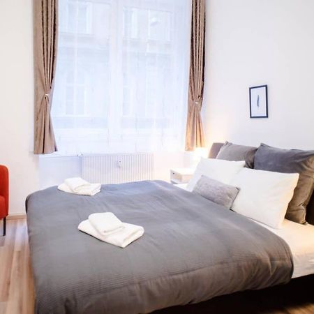 Very Central Spacious Ac Apartment بودابست المظهر الخارجي الصورة