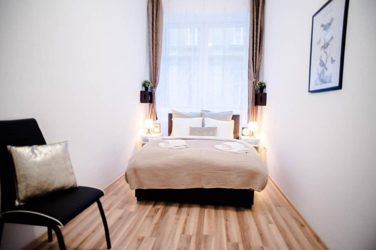 Very Central Spacious Ac Apartment بودابست المظهر الخارجي الصورة